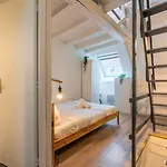 Dans Un Quartier Vivant Du Vieux-lille