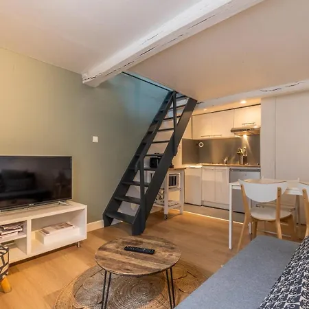 Dans Un Quartier Vivant Du Vieux-lille Lille