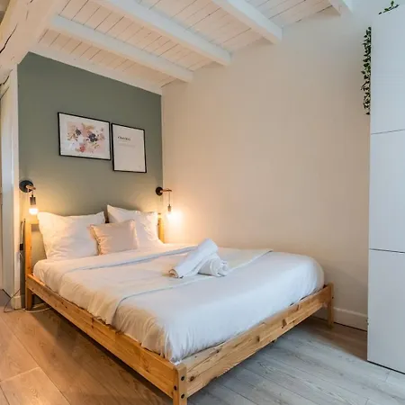 Apartmán Dans Un Quartier Vivant Du Vieux-lille Lille